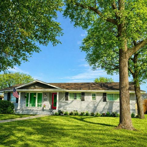 5834 Clendenin Avenue, Dallas, TX 75228