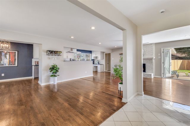 5834 Clendenin Avenue, Dallas, TX 75228