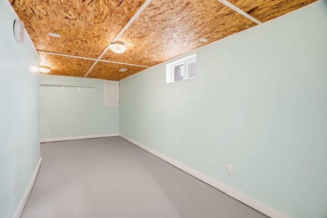 3811 S Sherman St, Spokane, WA 99203