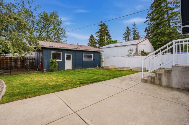 3811 S Sherman St, Spokane, WA 99203