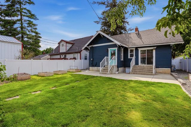 3811 S Sherman St, Spokane, WA 99203