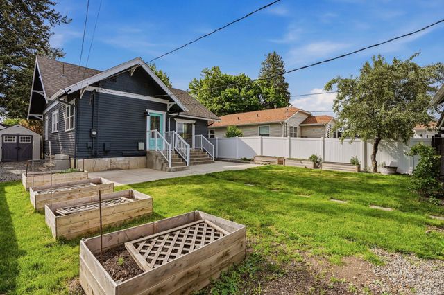 3811 S Sherman St, Spokane, WA 99203