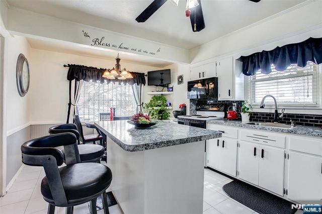 284 West End Avenue, Newark, NJ 07106