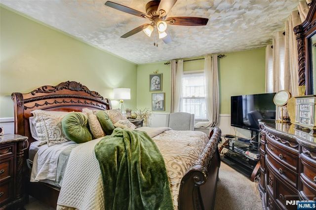 284 West End Avenue, Newark, NJ 07106