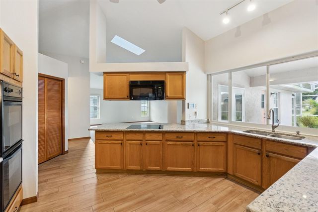 1512 READE CIRCLE, St Cloud, FL 34772