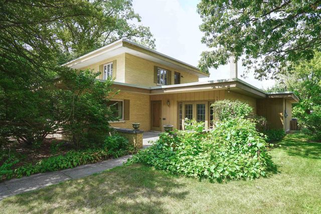 2001 E Jefferson Boulevard, South Bend, IN 46617