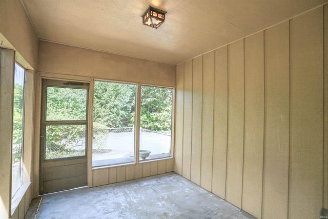 2001 E Jefferson Boulevard, South Bend, IN 46617