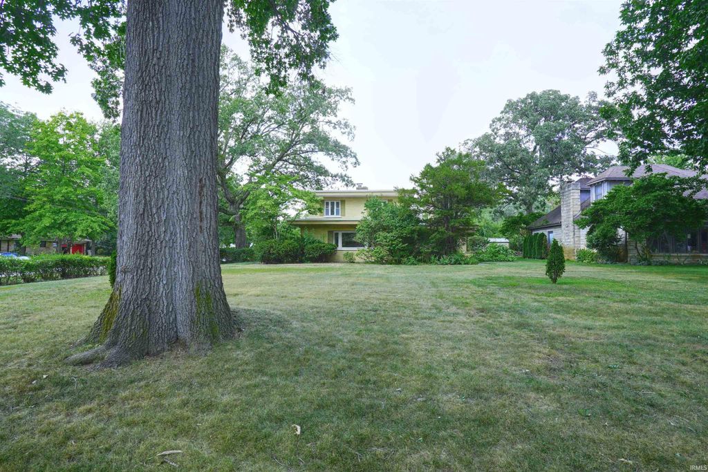 2001 E Jefferson Boulevard, South Bend, IN 46617
