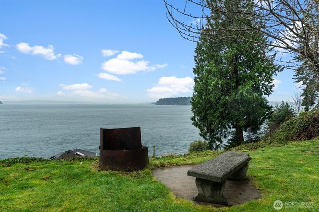 1908 Lybecker Drive NW, Gig Harbor, WA 98332