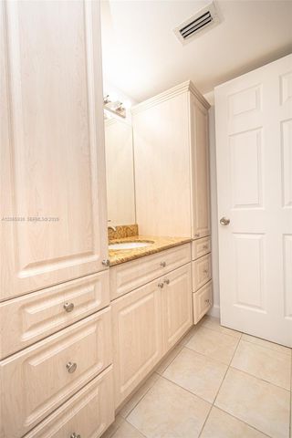 8363 Lake Drive 504, Doral, FL 33166
