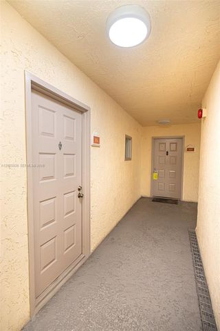 8363 Lake Drive 504, Doral, FL 33166