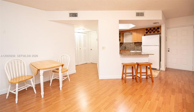 8363 Lake Drive 504, Doral, FL 33166