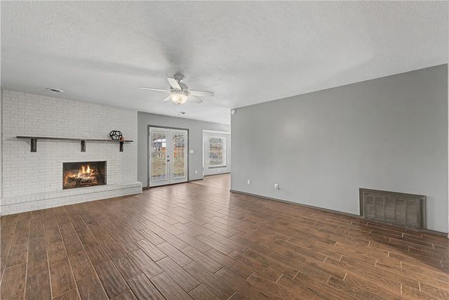 1101 Karena Street, Springdale, AR 72762