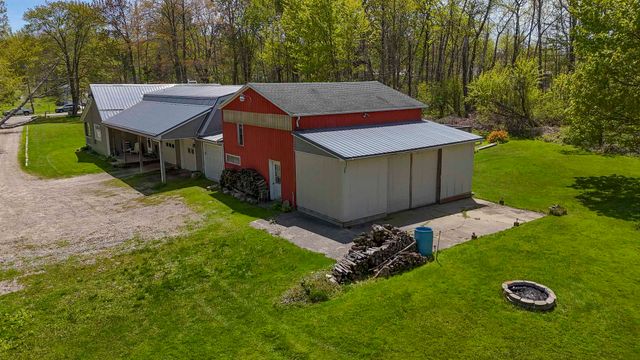 1230 LEE Road, Waterford, PA 16441