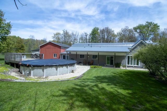 1230 LEE Road, Waterford, PA 16441