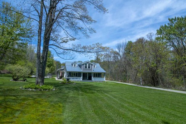 1230 LEE Road, Waterford, PA 16441