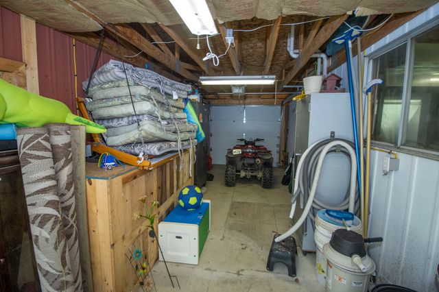 1230 LEE Road, Waterford, PA 16441