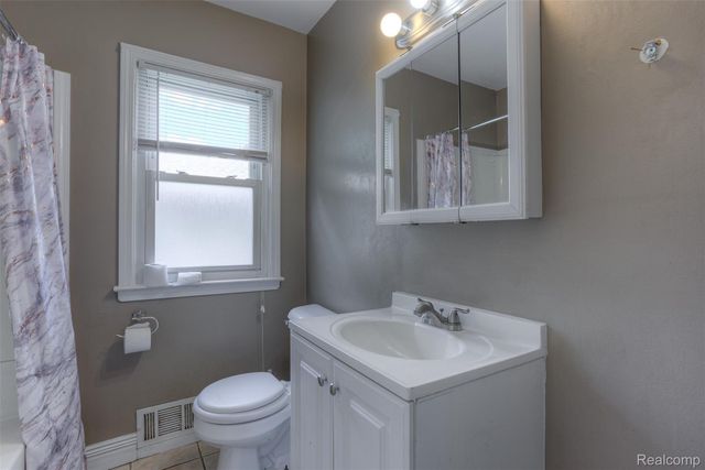 15489 DIXIE, Redford Charter Township, MI 48239