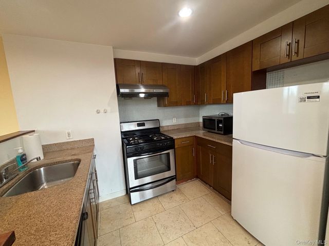 38-30 Parsons Blvd PHC, Flushing, NY 11354