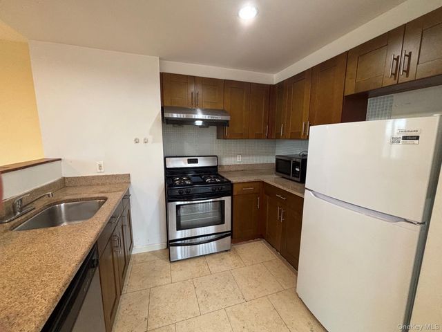 38-30 Parsons Blvd PHC, Flushing, NY 11354