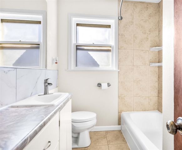 514 Iroquois Avenue, Battle Creek, MI 49015