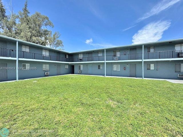 1829 N A St 13, Lake Worth, FL 33460