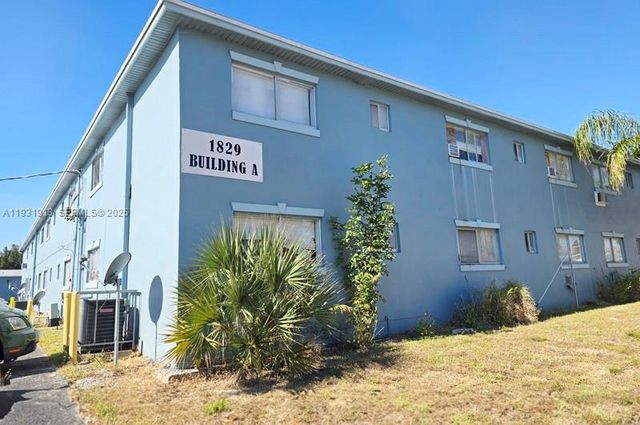 1829 N A St 13, Lake Worth, FL 33460