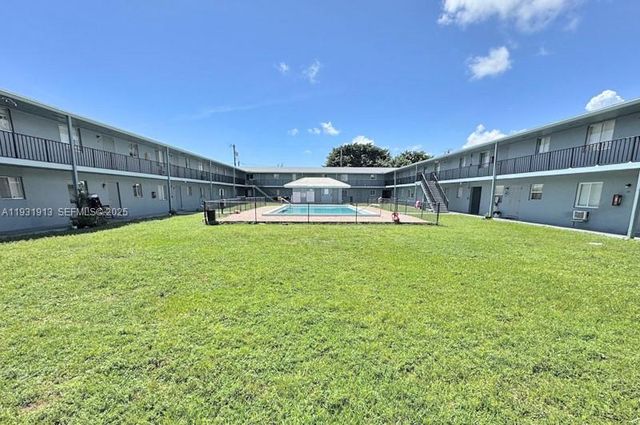 1829 N A St 13, Lake Worth, FL 33460