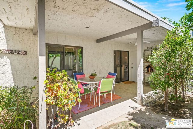 2117 Sunshine Way, Palm Springs, CA 92264
