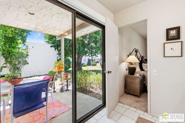 2117 Sunshine Way, Palm Springs, CA 92264