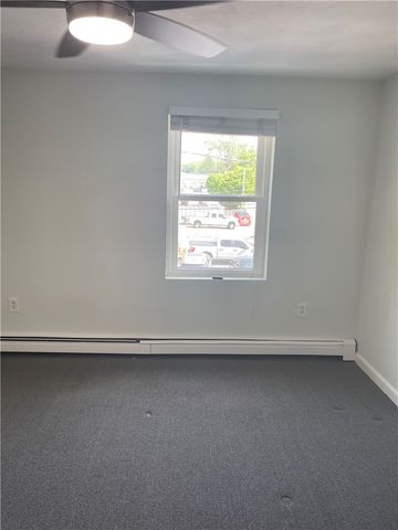 22 Wall Street 24B, Bristol, RI 02809