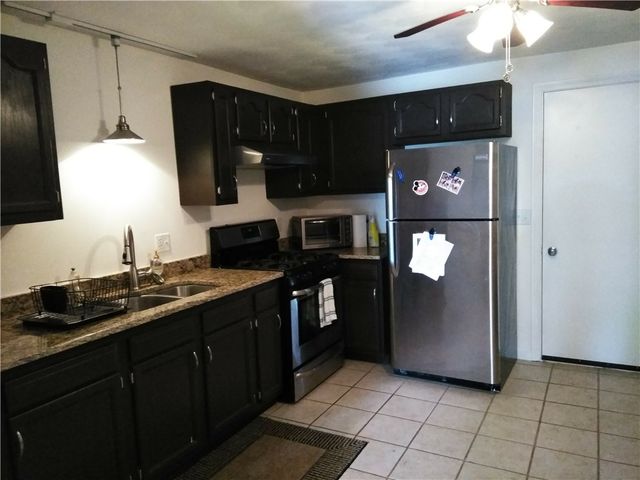 22 Wall Street 24B, Bristol, RI 02809