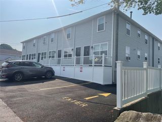 22 Wall Street 24B, Bristol, RI 02809