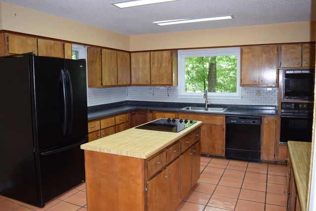 8153 PLANTERS GROVE CV, Memphis, TN 38018