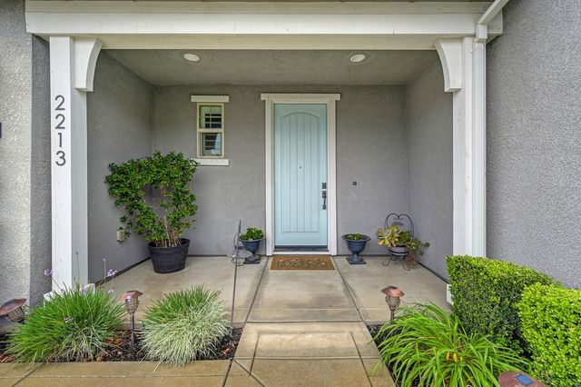2213 Campolina Way, Oakdale, CA 95361