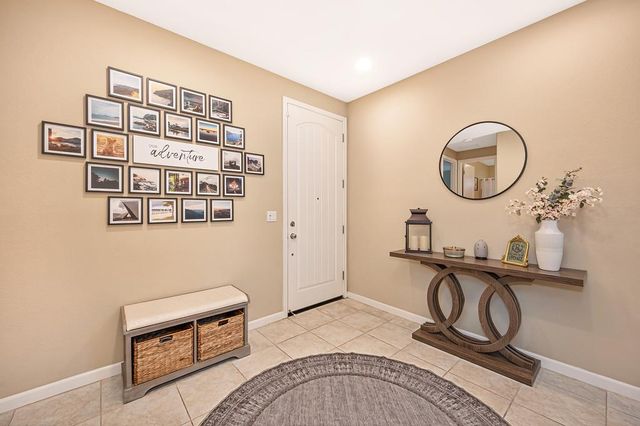 2213 Campolina Way, Oakdale, CA 95361