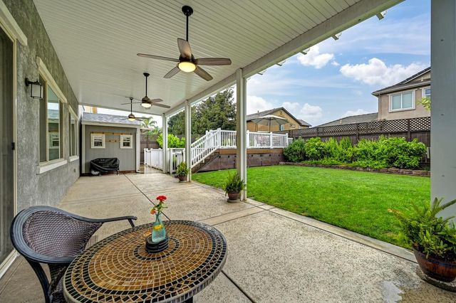 2213 Campolina Way, Oakdale, CA 95361