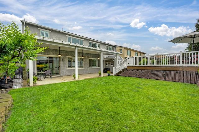 2213 Campolina Way, Oakdale, CA 95361