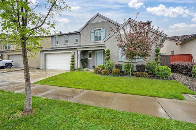 2213 Campolina Way, Oakdale, CA 95361