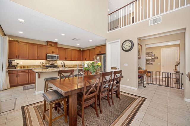 2213 Campolina Way, Oakdale, CA 95361