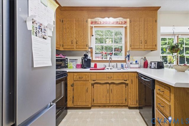 8155 Hines Rd, Disputanta, VA 23842