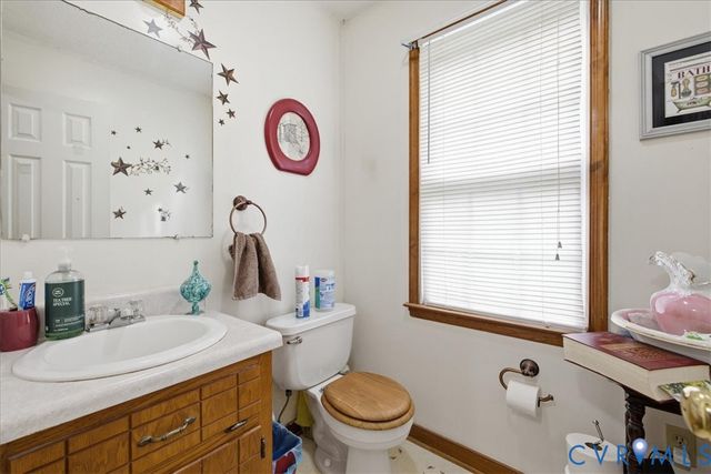 8155 Hines Rd, Disputanta, VA 23842