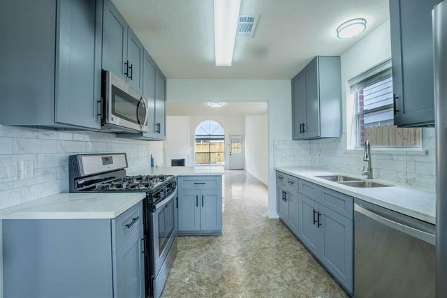 8826 Fondren Village Drive, Houston, TX 77071