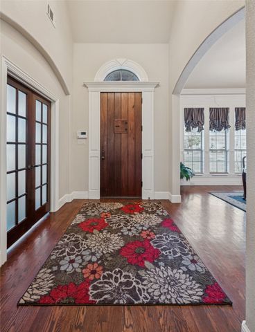 2221 Farrington Lane, Hurst, TX 76054