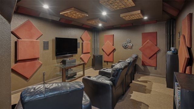 2221 Farrington Lane, Hurst, TX 76054