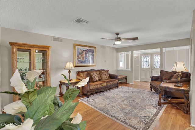 13812 N KAANAPALI Drive, Sun City, AZ 85351