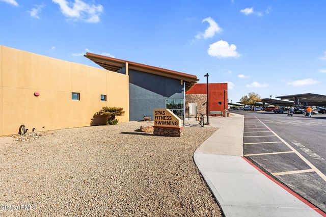 13812 N KAANAPALI Drive, Sun City, AZ 85351