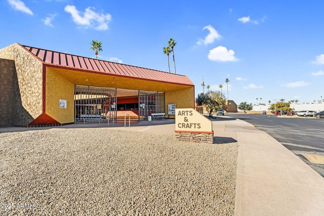 13812 N KAANAPALI Drive, Sun City, AZ 85351