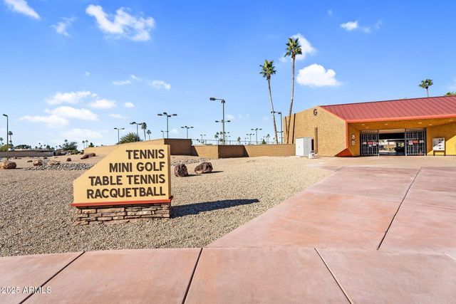 13812 N KAANAPALI Drive, Sun City, AZ 85351