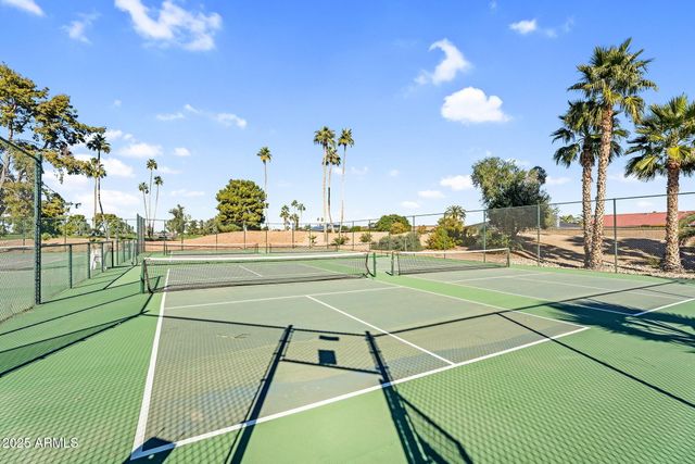 13812 N KAANAPALI Drive, Sun City, AZ 85351